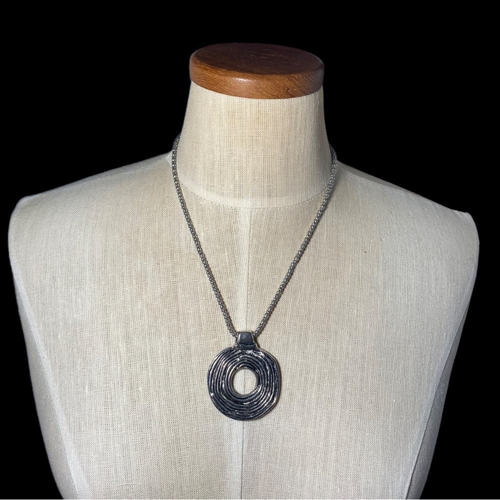 Circle Ripples Pendant with Necklace